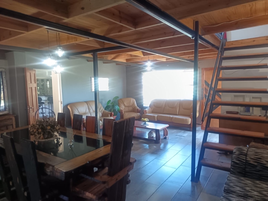 4 Bedroom Property for Sale in Herlear Northern Cape